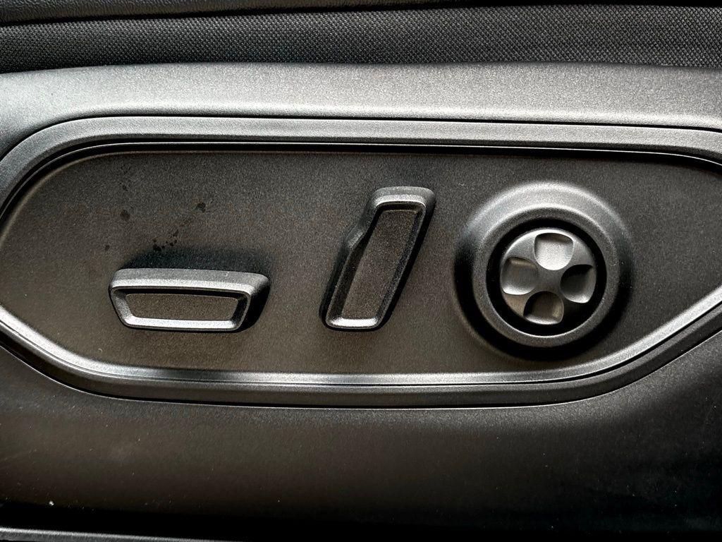 new 2025 Jeep Grand Cherokee car, priced at $42,112