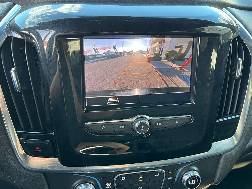 used 2023 Chevrolet Traverse car, priced at $30,500