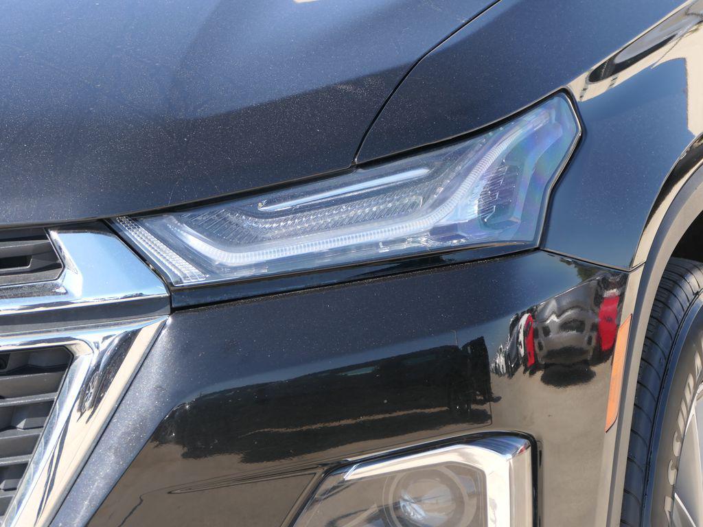 used 2023 Chevrolet Traverse car, priced at $28,000