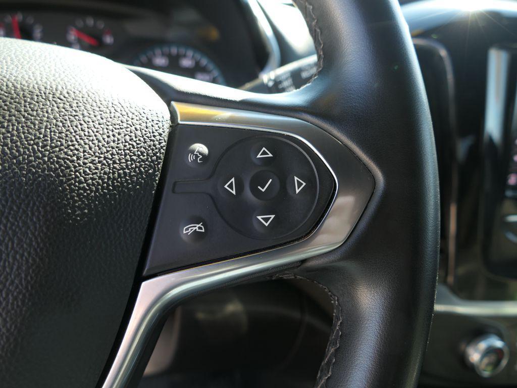used 2023 Chevrolet Traverse car, priced at $28,000