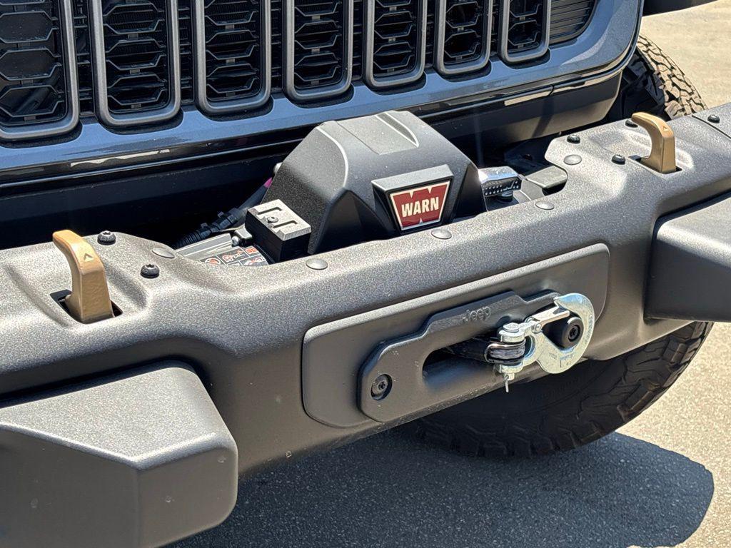 new 2025 Jeep Wrangler car, priced at $98,185