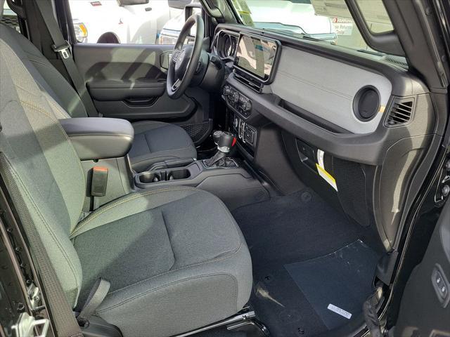 new 2025 Jeep Gladiator car, priced at $41,304
