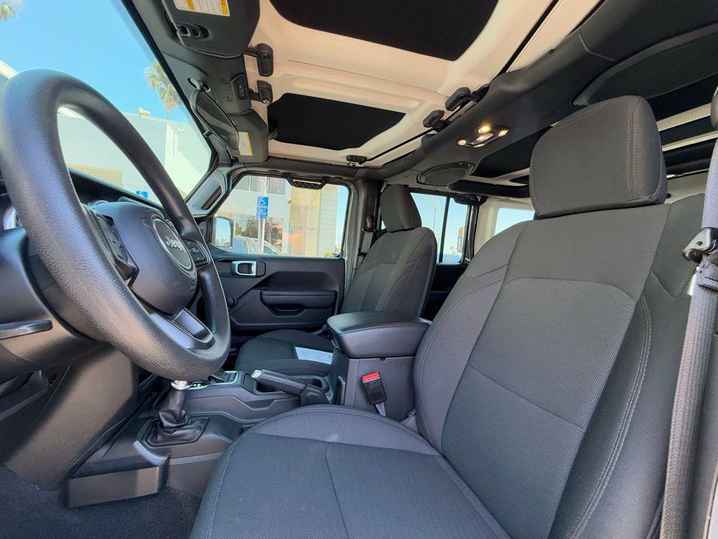 used 2022 Jeep Wrangler Unlimited car, priced at $35,500