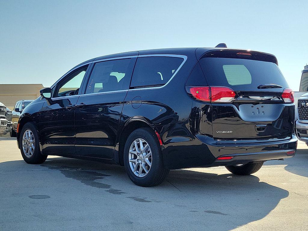 new 2025 Chrysler Voyager car, priced at $33,604