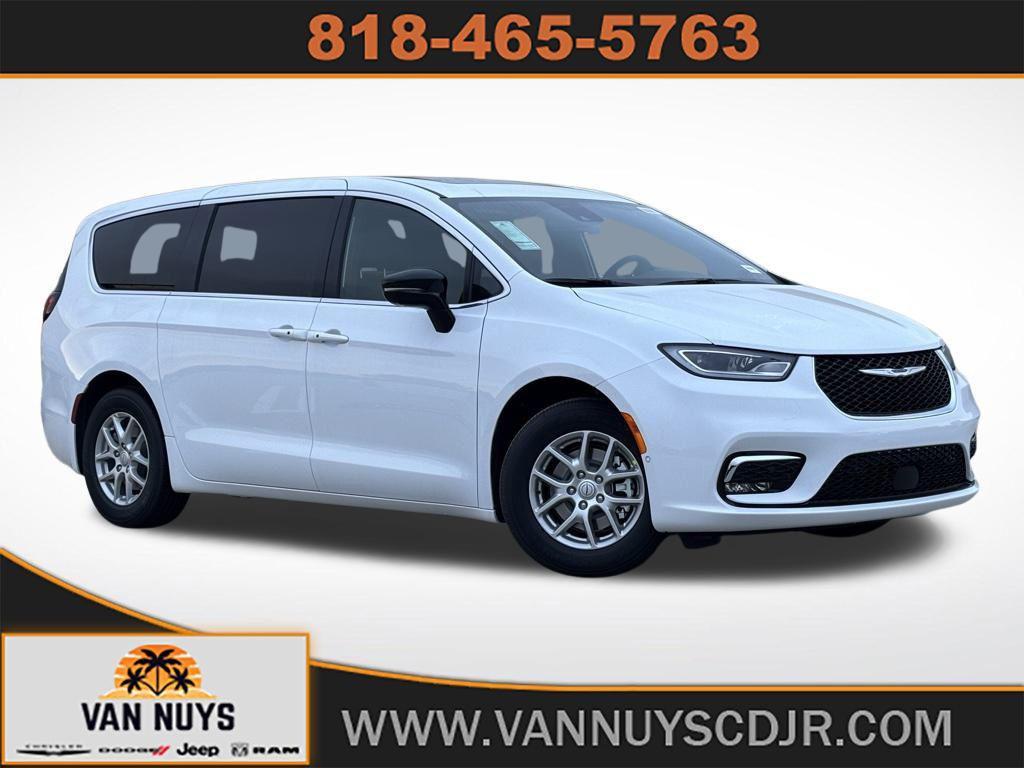 new 2026 Chrysler Pacifica car, priced at $45,016