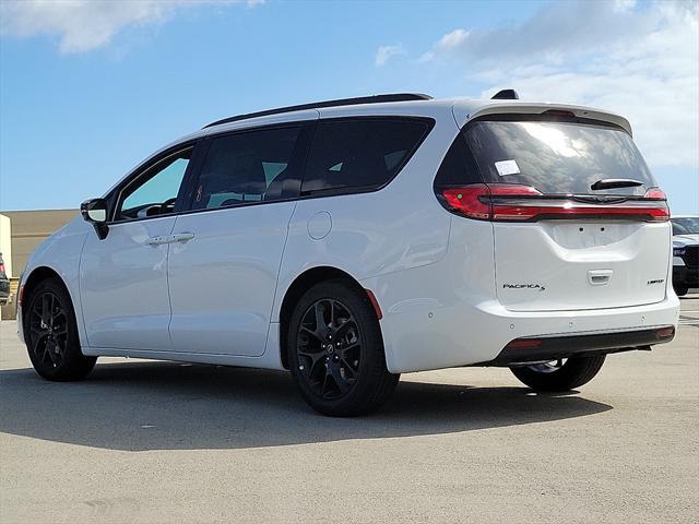 new 2025 Chrysler Pacifica car, priced at $47,760