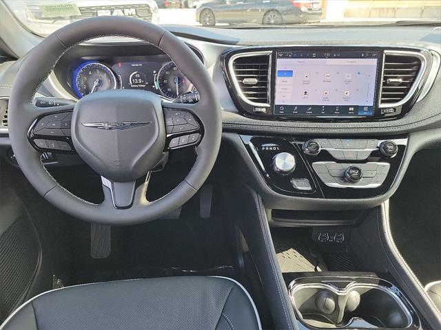 new 2025 Chrysler Pacifica car, priced at $47,760