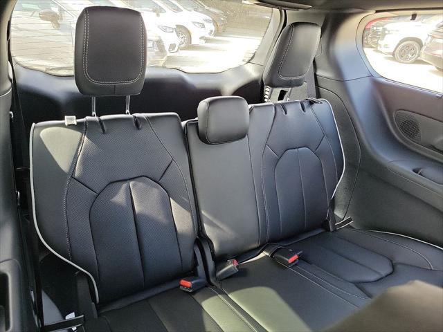 new 2025 Chrysler Pacifica car, priced at $47,826