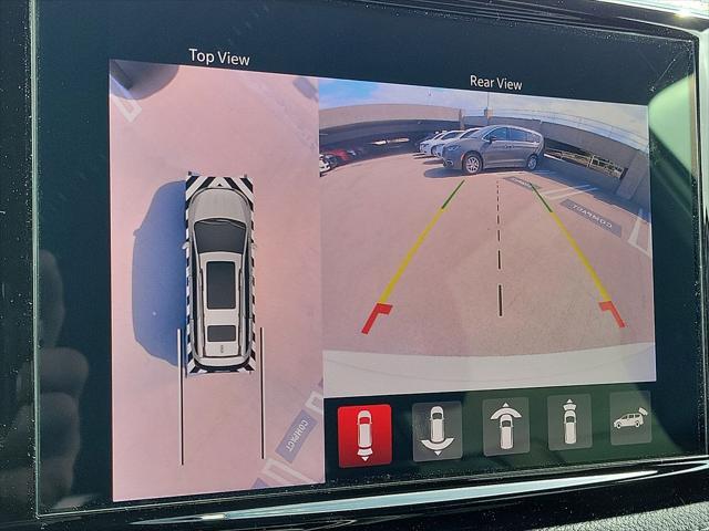 new 2025 Chrysler Pacifica car, priced at $47,826