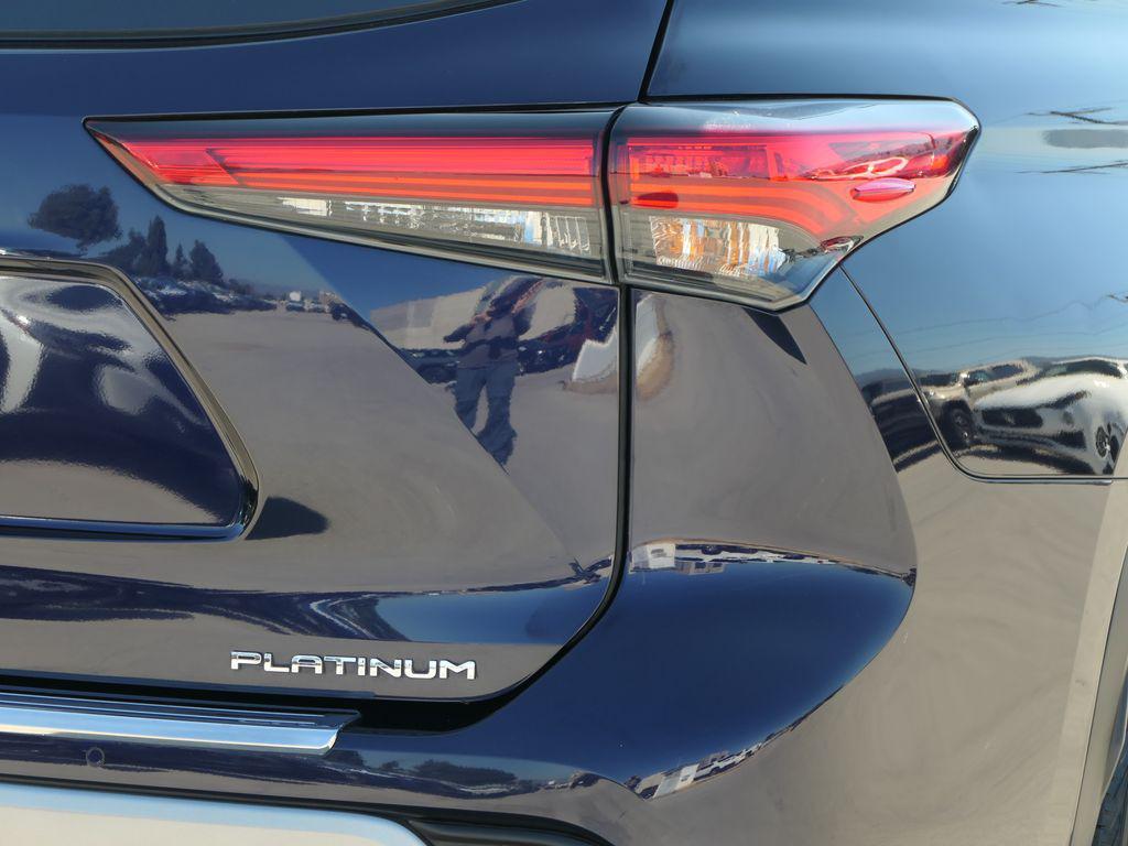 used 2023 Toyota Highlander car, priced at $37,000