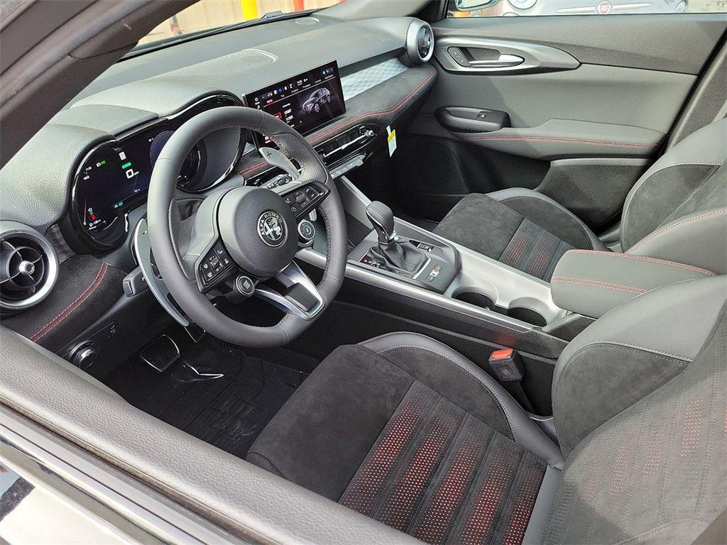 new 2024 Alfa Romeo Tonale car, priced at $50,383