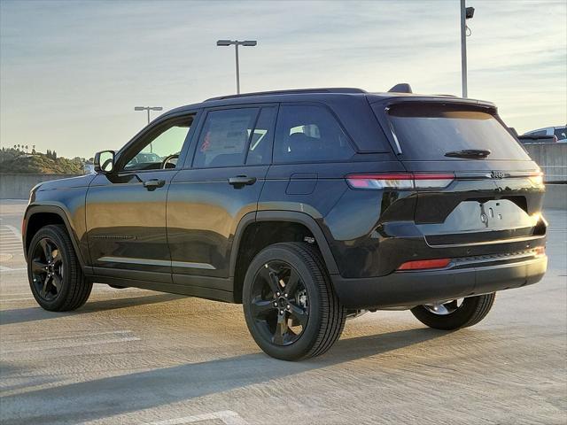new 2025 Jeep Grand Cherokee car, priced at $44,705