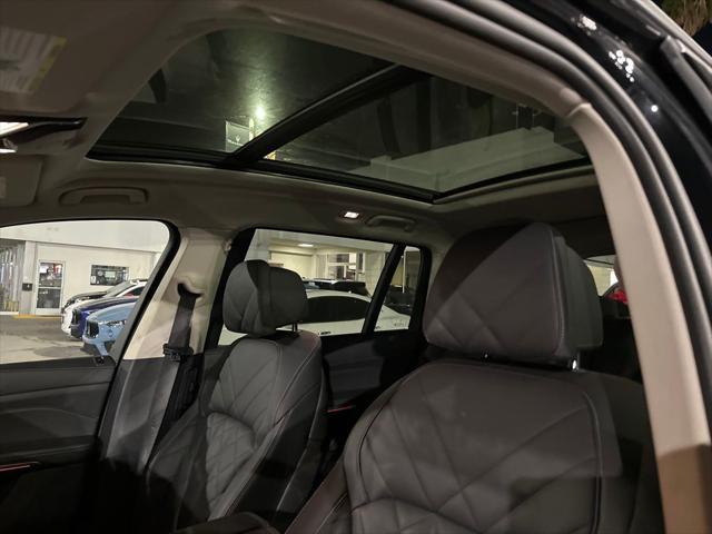 used 2024 BMW X7 car, priced at $70,000