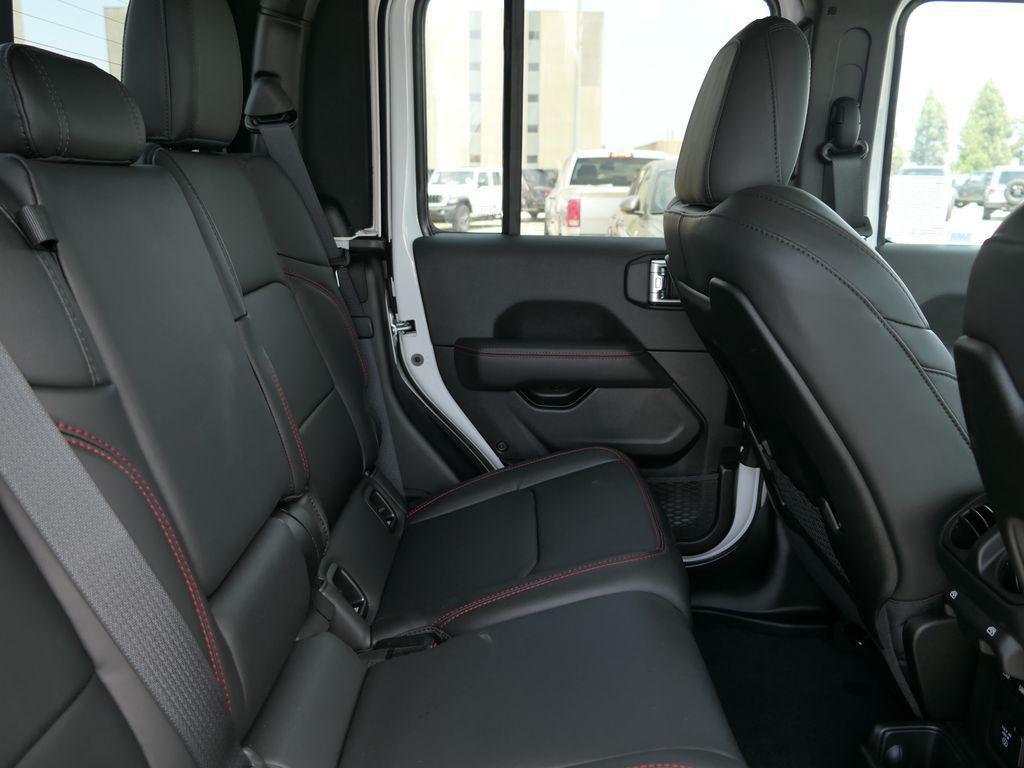 new 2025 Jeep Gladiator car, priced at $58,150