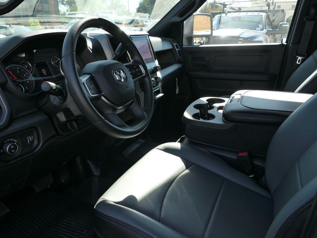 new 2025 Ram 2500 car, priced at $63,284
