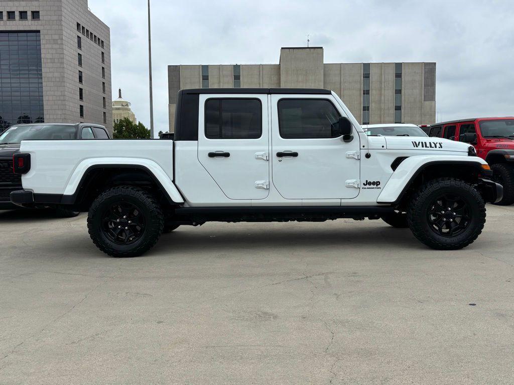 used 2022 Jeep Gladiator car, priced at $35,500