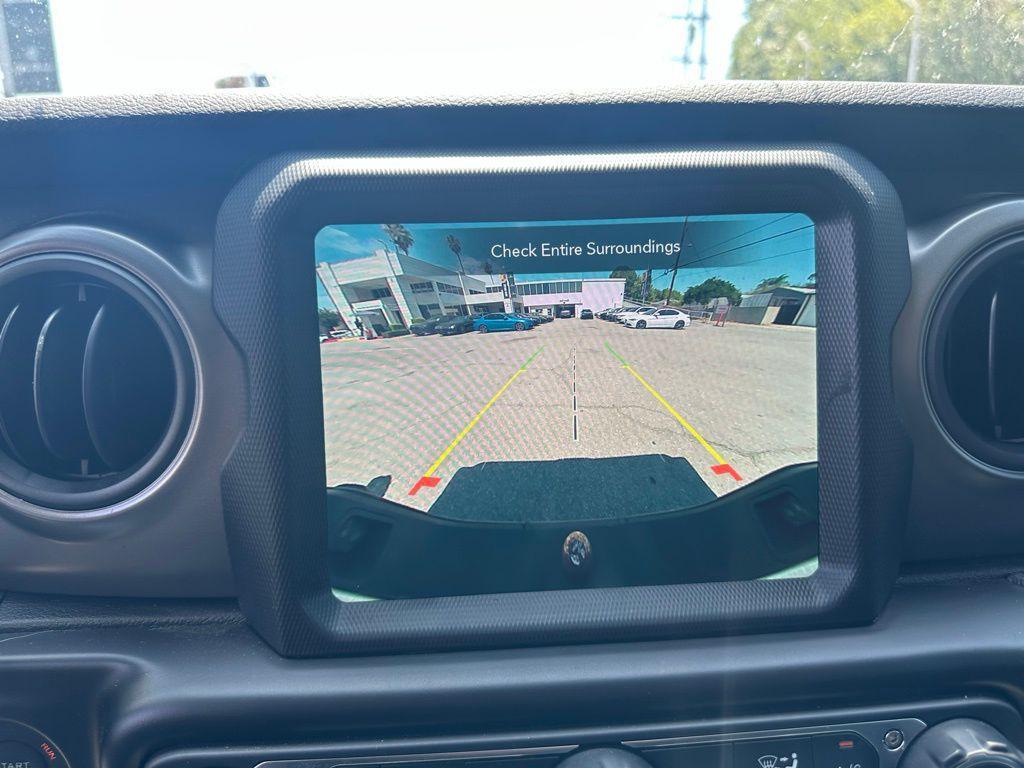 used 2022 Jeep Gladiator car, priced at $35,500