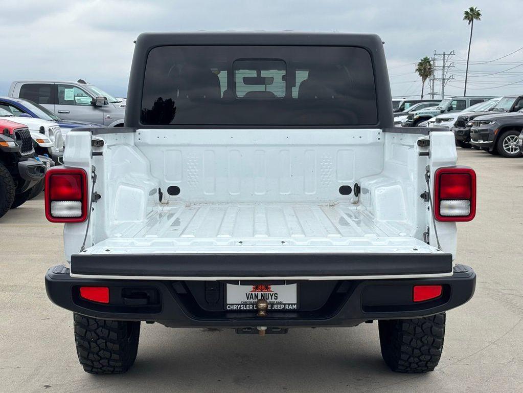 used 2022 Jeep Gladiator car, priced at $35,500