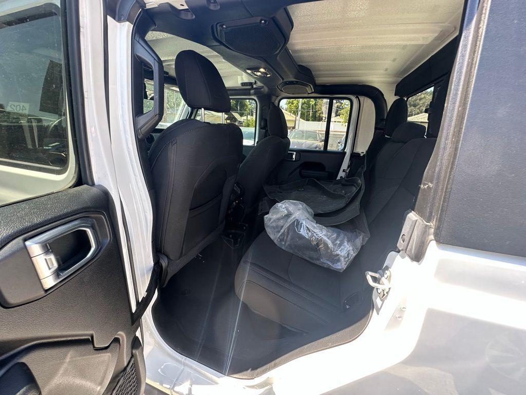 used 2022 Jeep Gladiator car, priced at $35,500