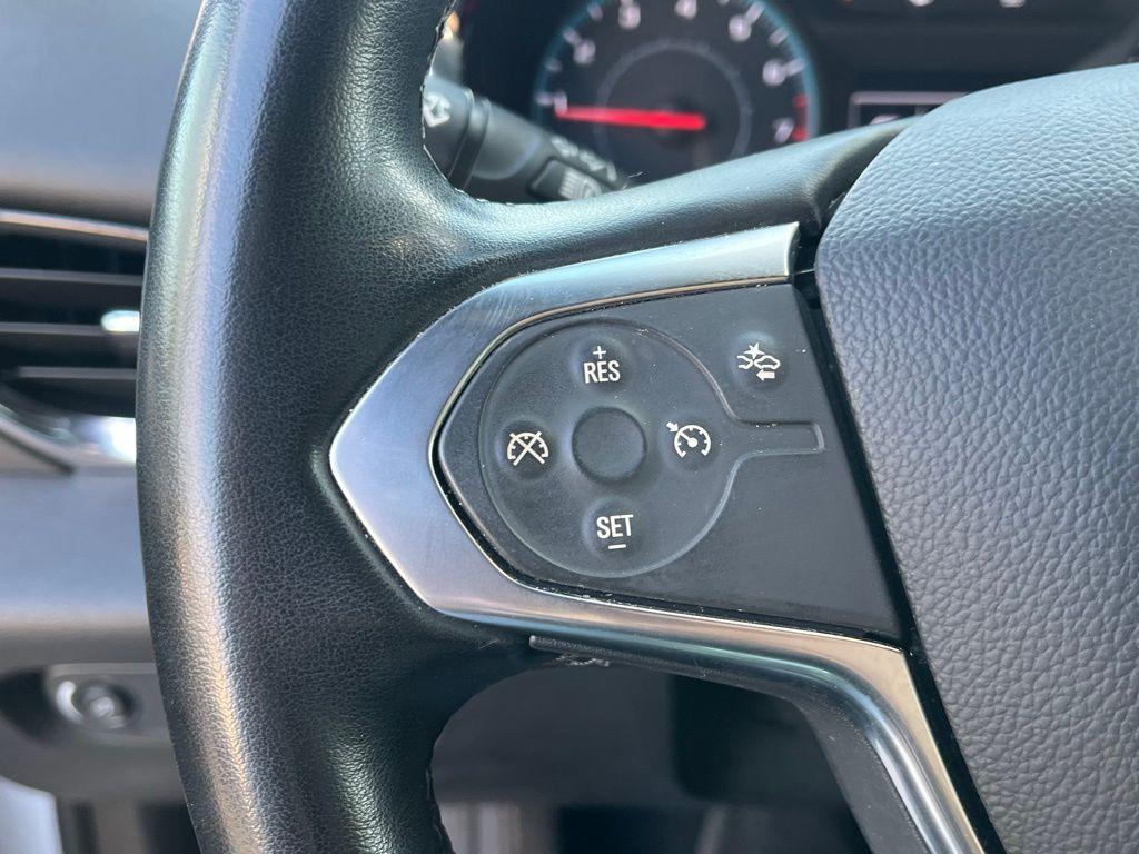used 2023 Chevrolet Traverse car, priced at $30,500