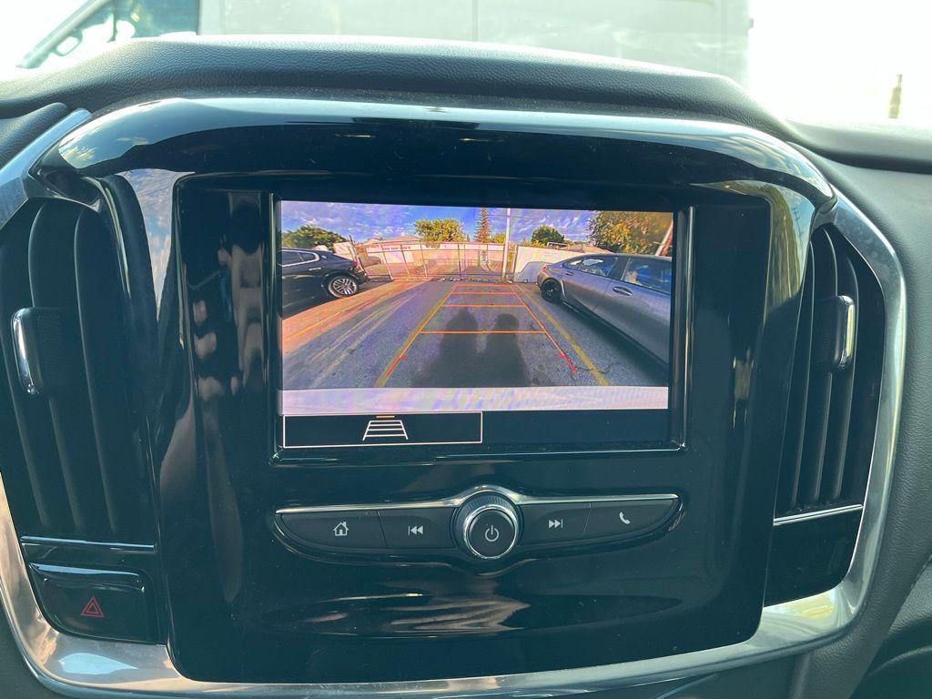 used 2023 Chevrolet Traverse car, priced at $30,500
