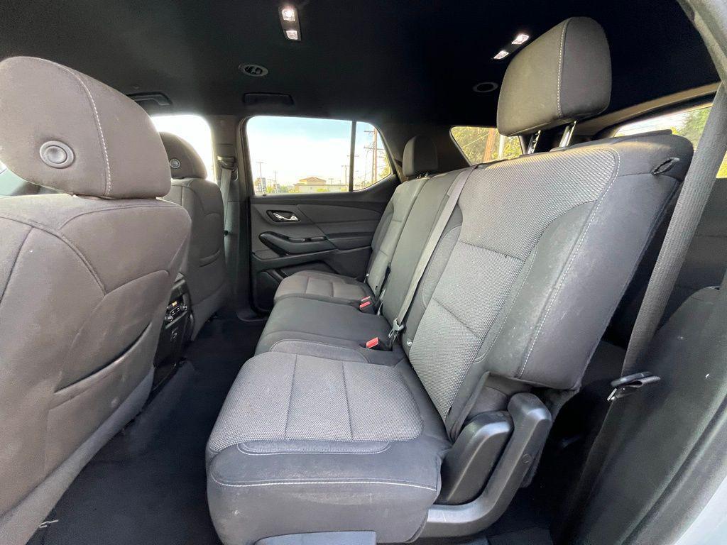 used 2023 Chevrolet Traverse car, priced at $30,500