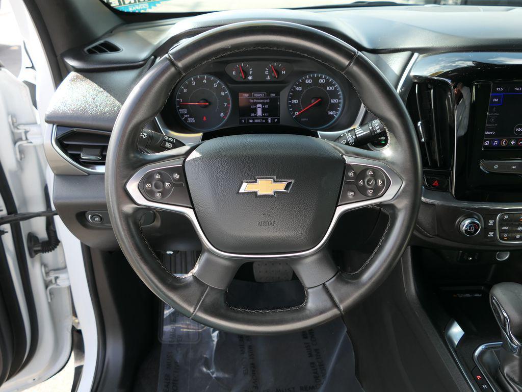 used 2023 Chevrolet Traverse car, priced at $27,750