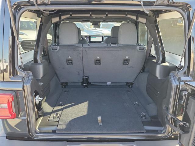new 2025 Jeep Wrangler car, priced at $47,347