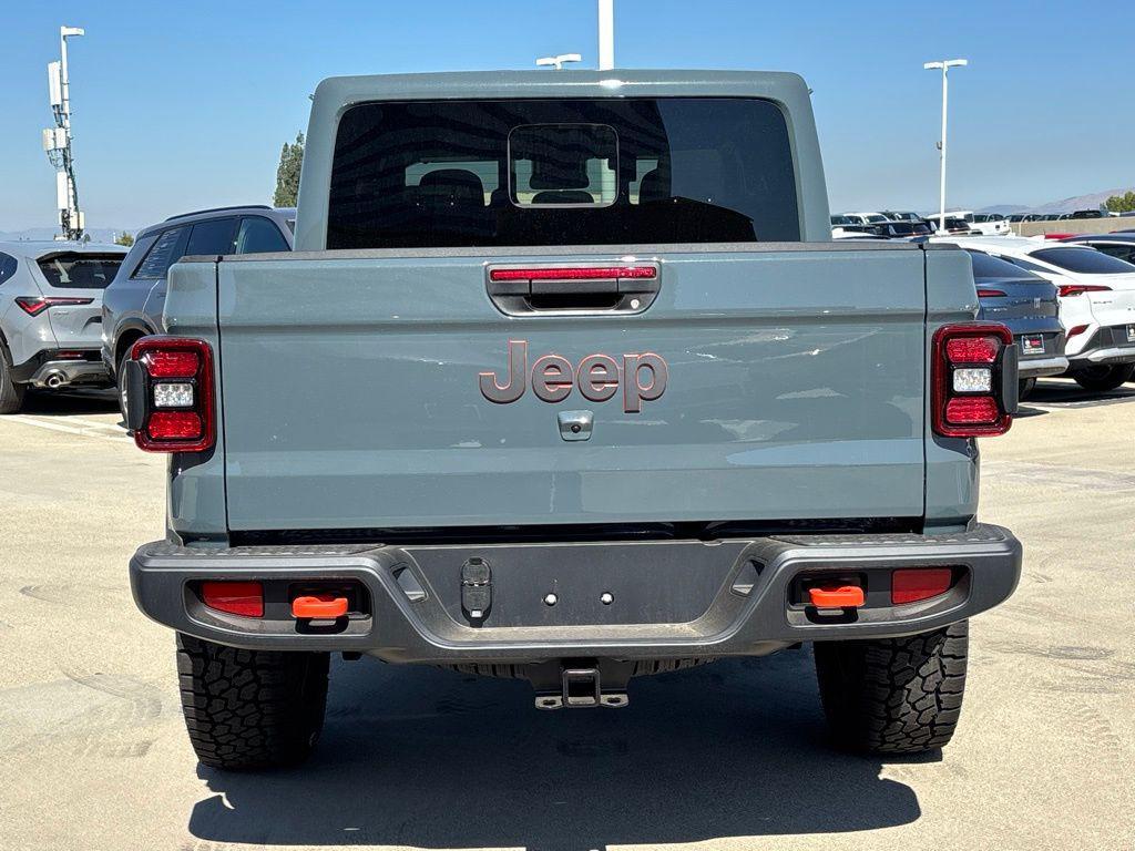 new 2025 Jeep Gladiator car, priced at $54,870