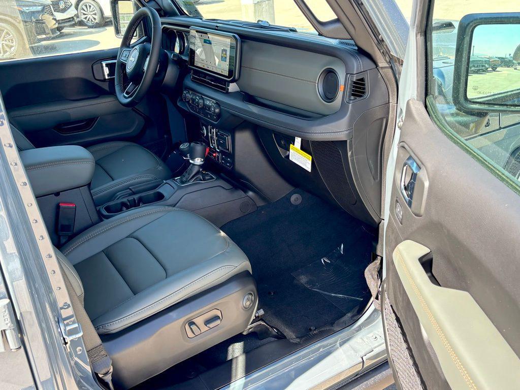 new 2025 Jeep Gladiator car, priced at $54,870