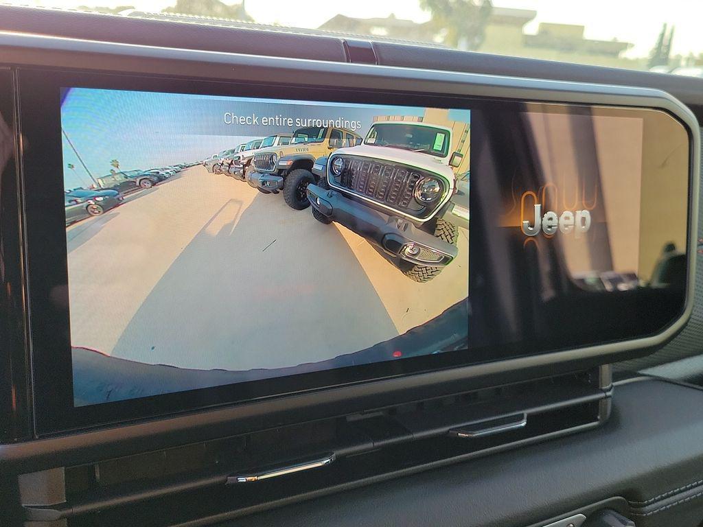 new 2025 Jeep Wrangler car, priced at $60,190