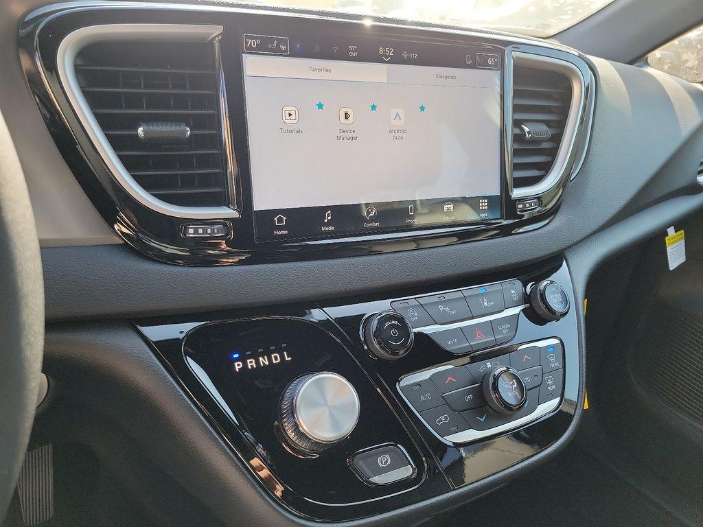 new 2025 Chrysler Voyager car, priced at $33,604