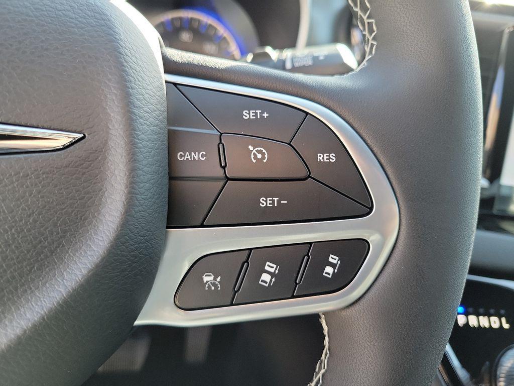 new 2025 Chrysler Voyager car, priced at $33,604