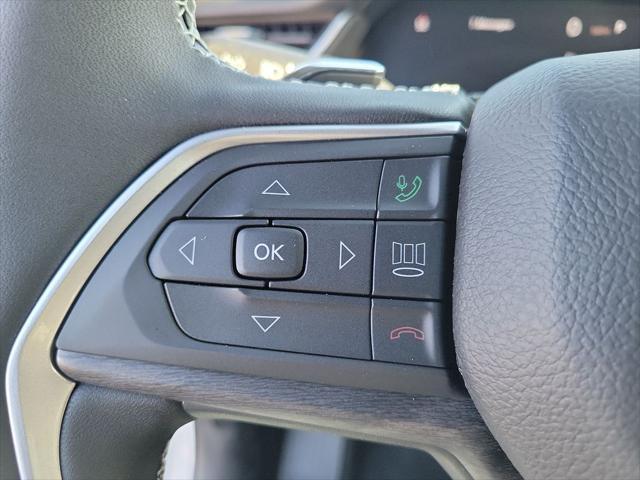 new 2025 Jeep Grand Cherokee car, priced at $43,752