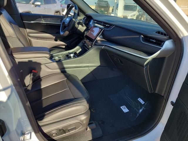 new 2025 Jeep Grand Cherokee car, priced at $43,752