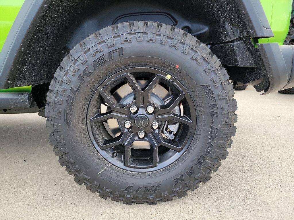 new 2025 Jeep Wrangler car, priced at $48,649