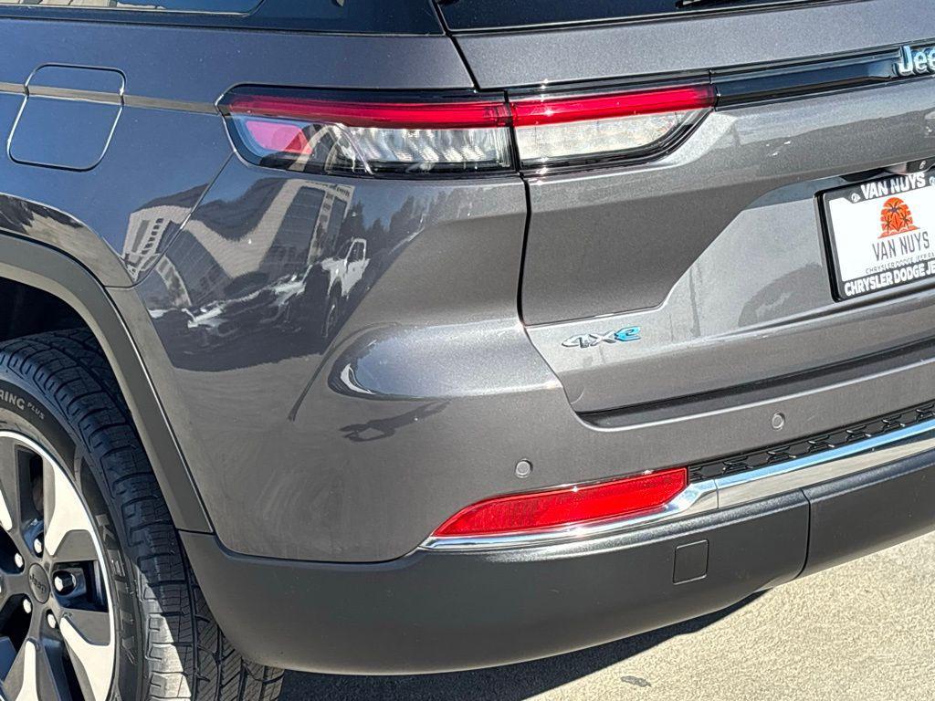 used 2022 Jeep Grand Cherokee 4xe car, priced at $27,250