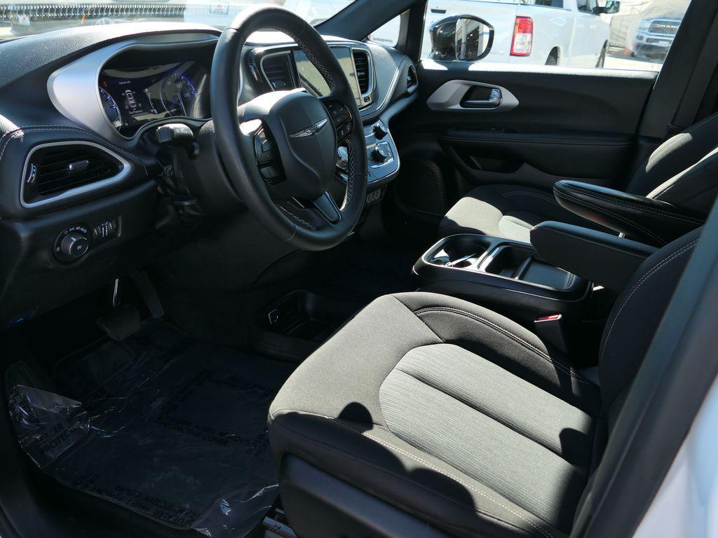 used 2024 Chrysler Pacifica car, priced at $30,500