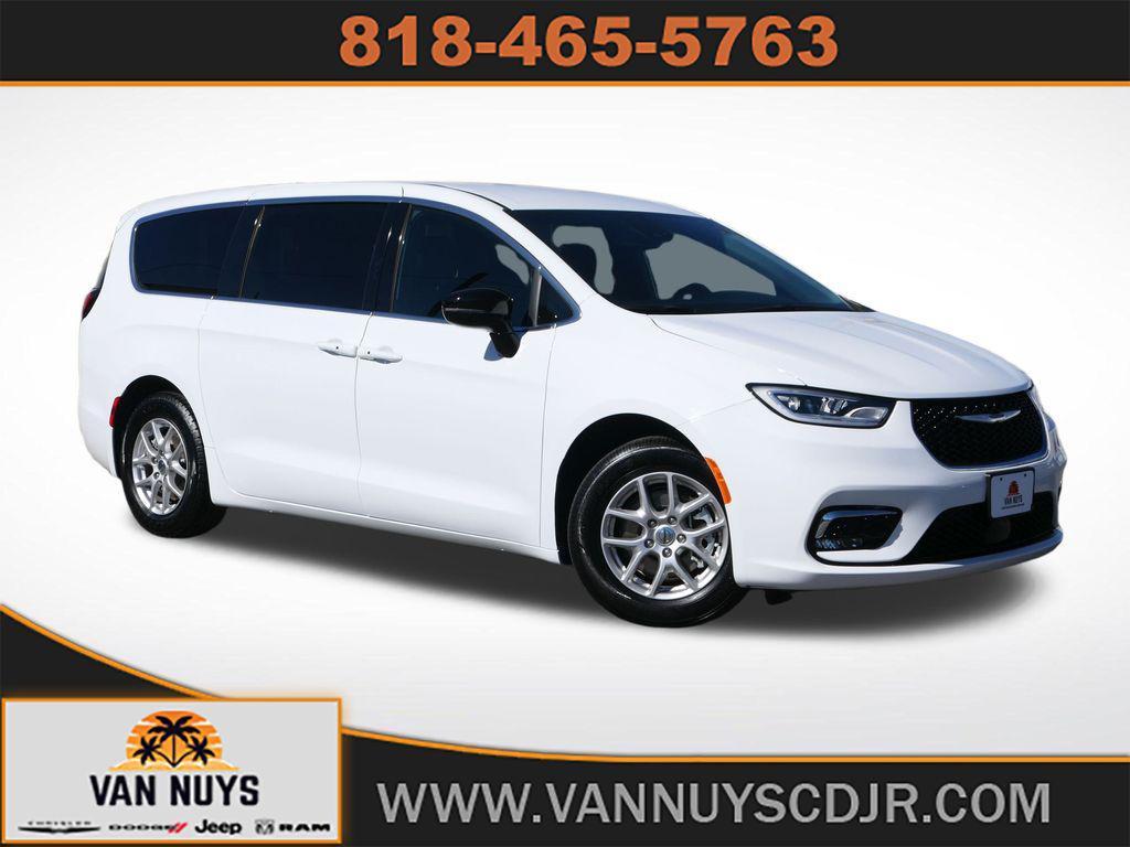 used 2024 Chrysler Pacifica car, priced at $30,500