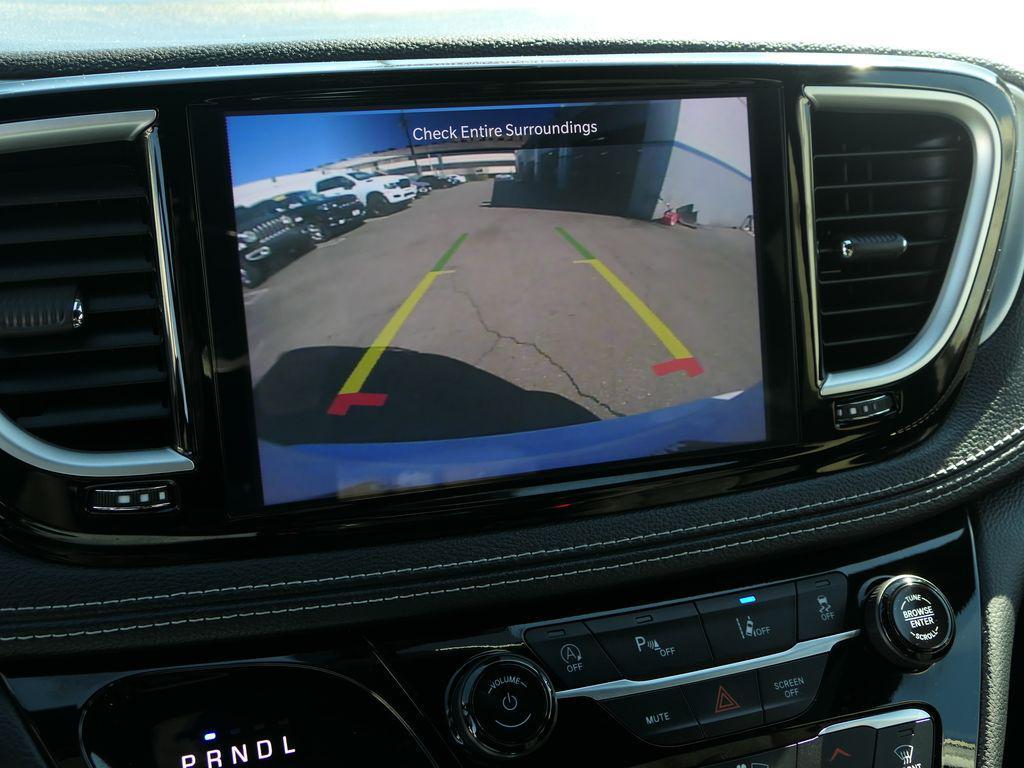 used 2024 Chrysler Pacifica car, priced at $30,500