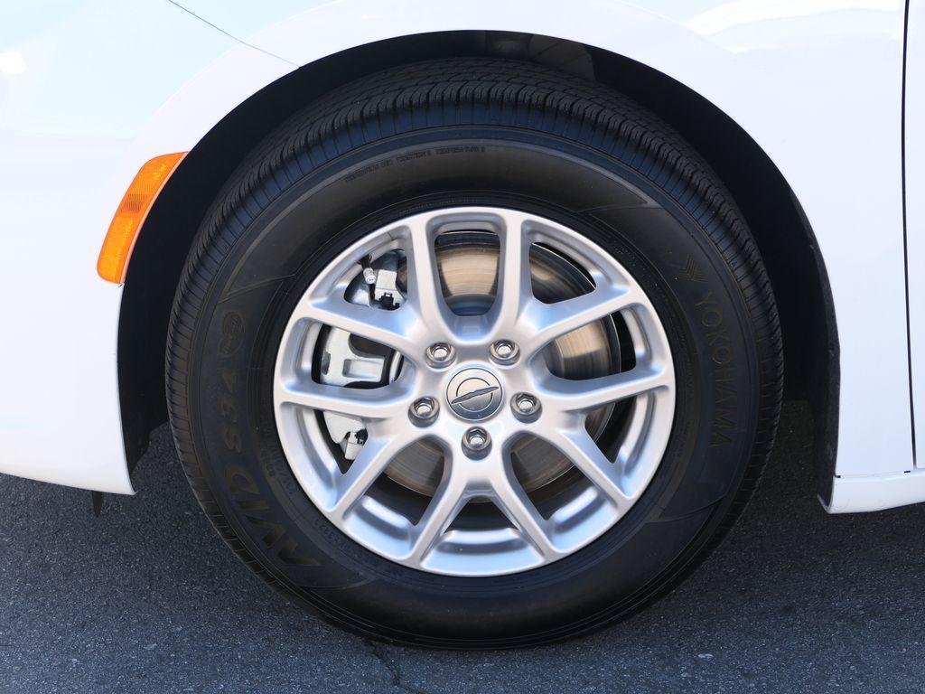 used 2024 Chrysler Pacifica car, priced at $30,500