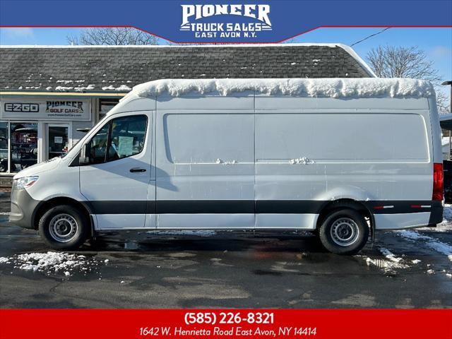 used 2022 Mercedes-Benz Sprinter 2500 car, priced at $35,995