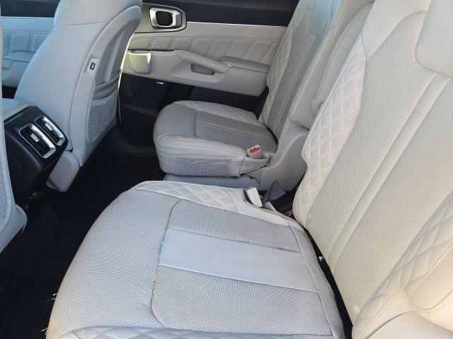 used 2021 Kia Sorento car, priced at $25,187