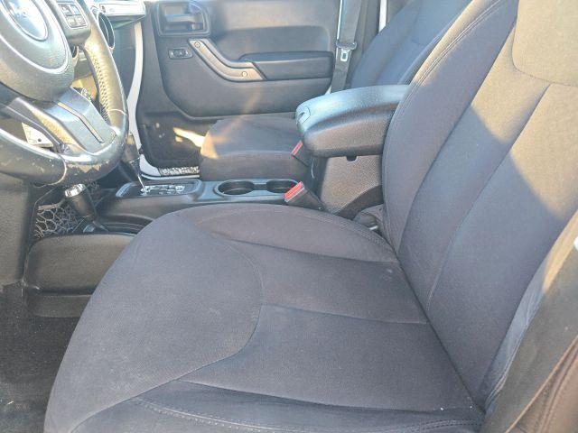 used 2015 Jeep Wrangler Unlimited car, priced at $13,287