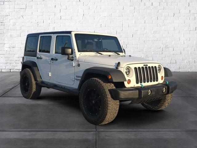 used 2015 Jeep Wrangler Unlimited car, priced at $13,287