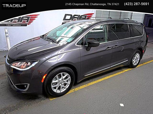 used 2020 Chrysler Pacifica car, priced at $15,888