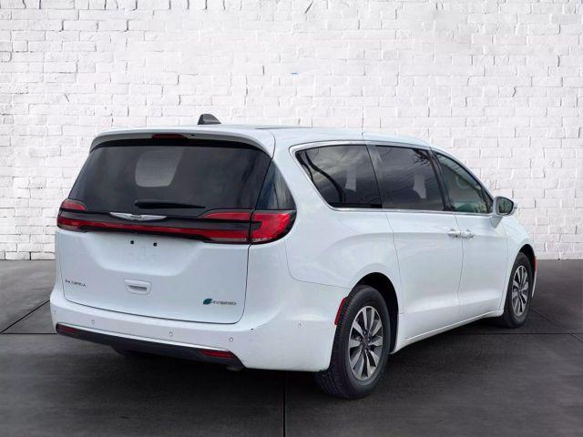 used 2022 Chrysler Pacifica Hybrid car, priced at $20,888