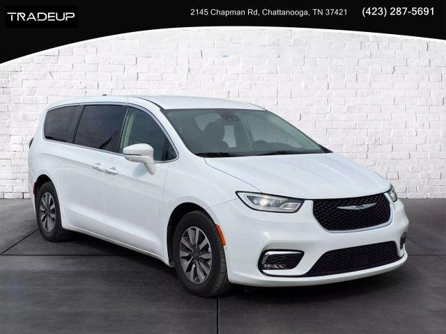 used 2022 Chrysler Pacifica Hybrid car, priced at $20,888