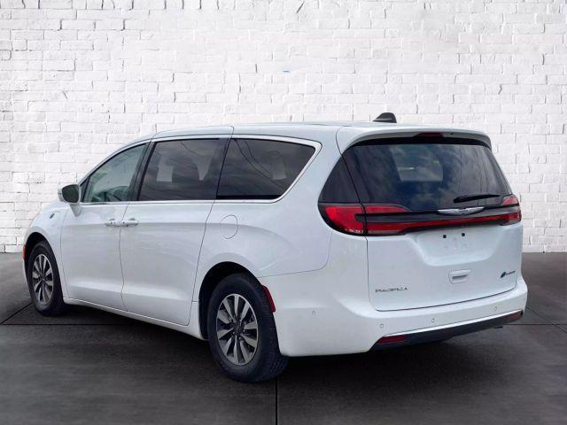 used 2022 Chrysler Pacifica Hybrid car, priced at $20,888