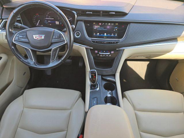 used 2017 Cadillac XT5 car, priced at $11,984